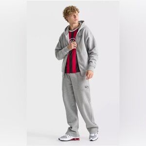 MEN'S NIKE SPORTSWEAR SWOOSH BOX FULL-ZIP HOODIE